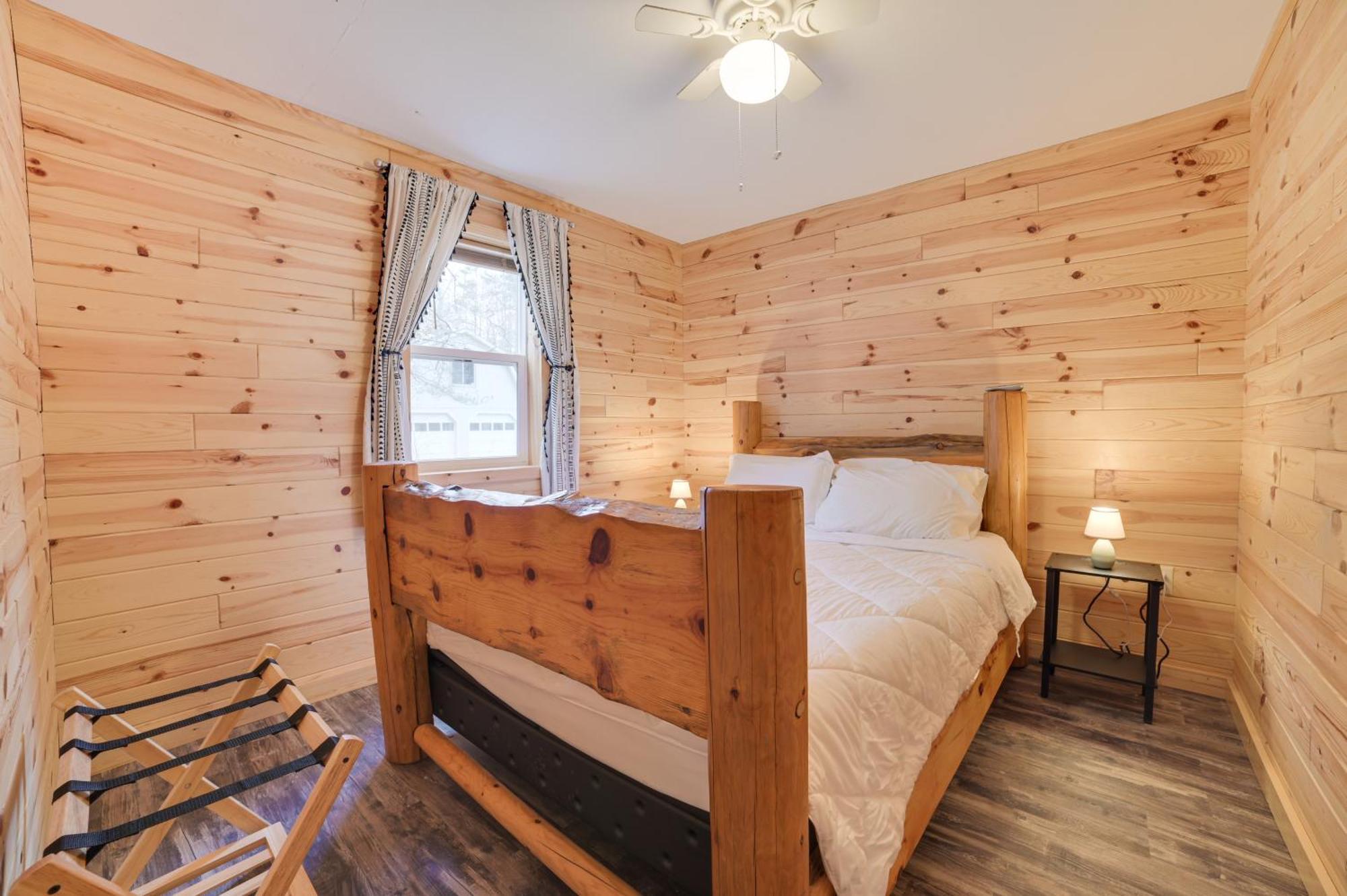 Scenic Evans Hideaway Steps To Lake Huron! Oscoda Экстерьер фото